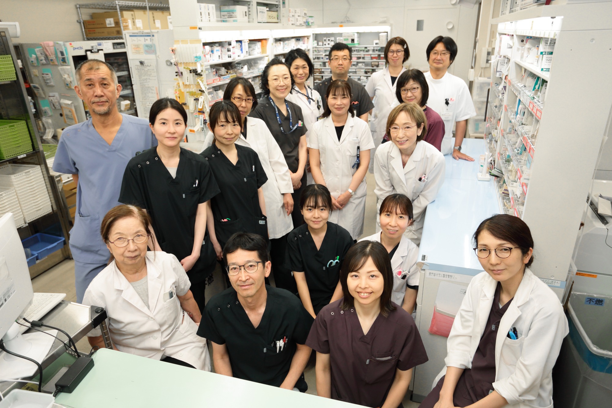 薬剤科集合写真